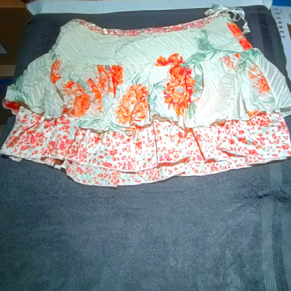 ABERCROMBIE & FITCH SILK SKIRT SZ 00